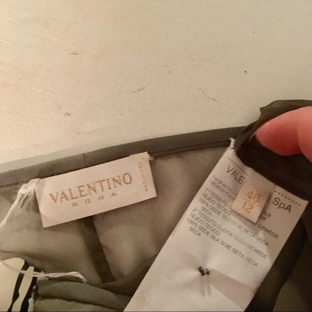 Italian designer Valentino green olive blouse - Picture 6 of 6